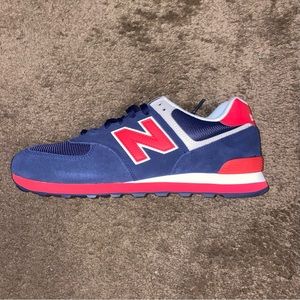 New Balance 574
Pigment Team Red